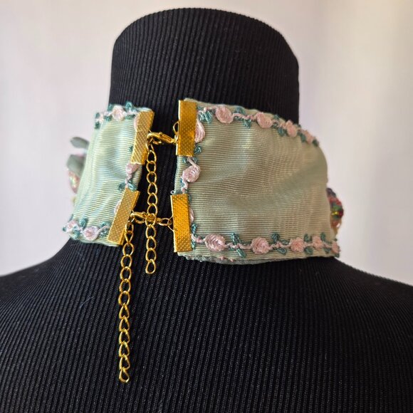 Handmade Pink Rose Embroidered Victorian-style Choker Collar Fairycore - Picture 6 of 10